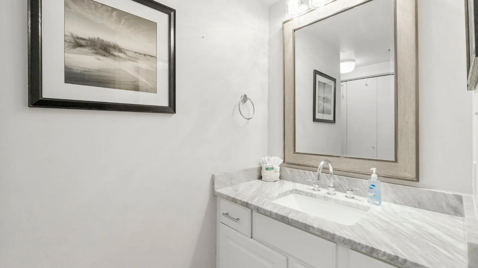 New Beachfront With Pool And Pickleball Destin