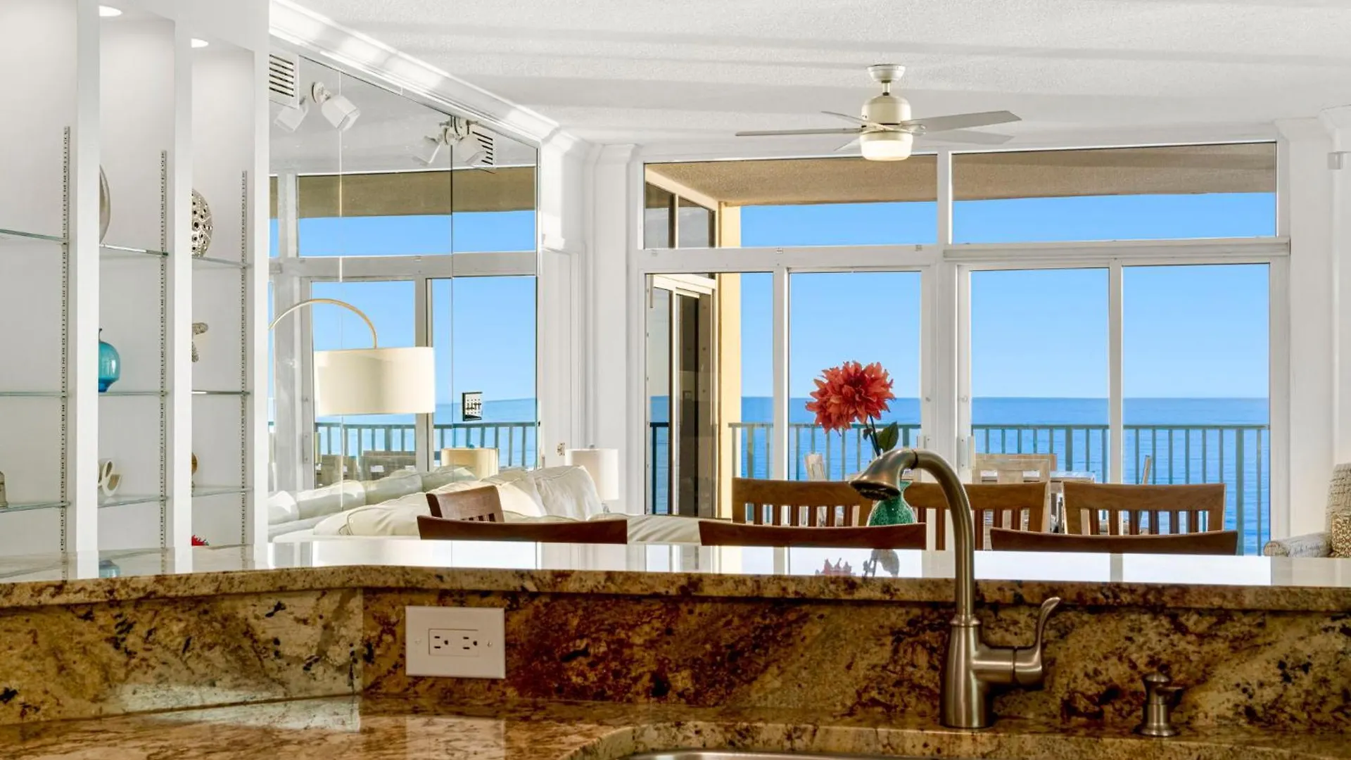 Apartment New Beachfront With Pool And Pickleball Destin