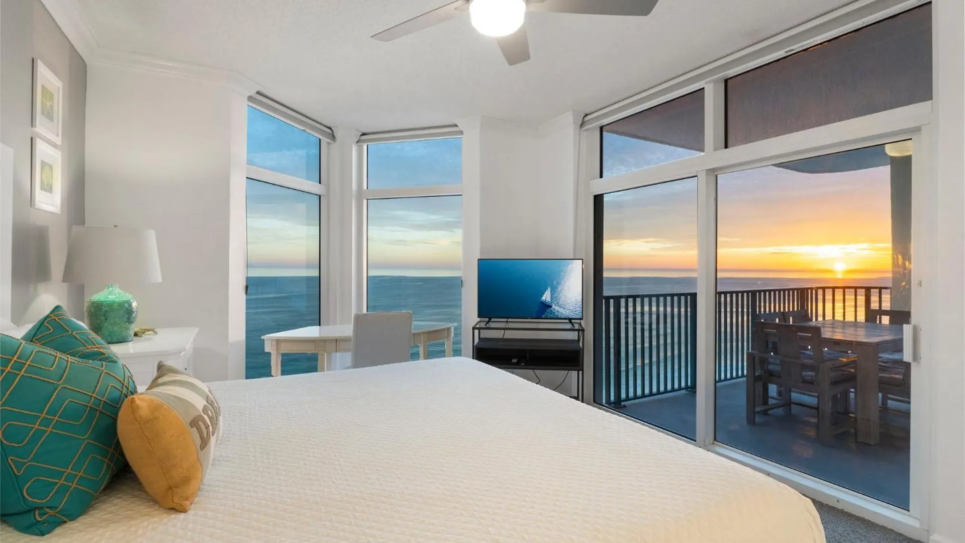 Apartment New Beachfront With Pool And Pickleball Destin United States