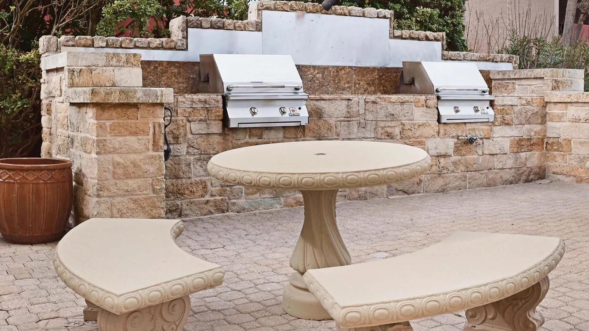 Apartment New Beachfront With Pool And Pickleball Destin